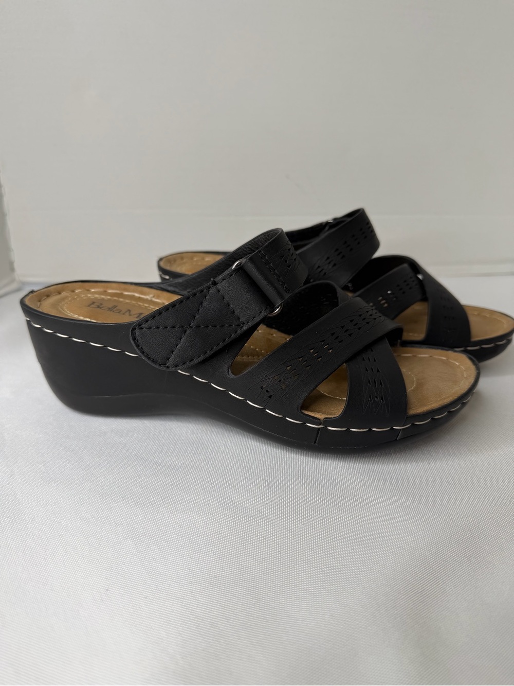 Bella Marie Comfort Wedge Black Slide Sandals Size 6